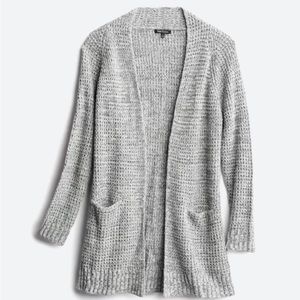 Textured Two Pocket Cardigan
